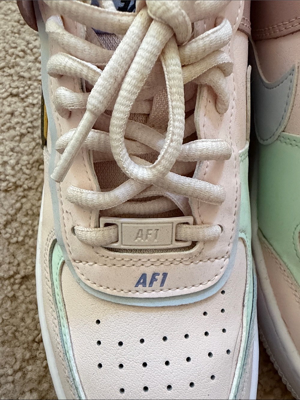 Nike Pastel Multi-Accent Women's Sneakers - Picture 2 of 6